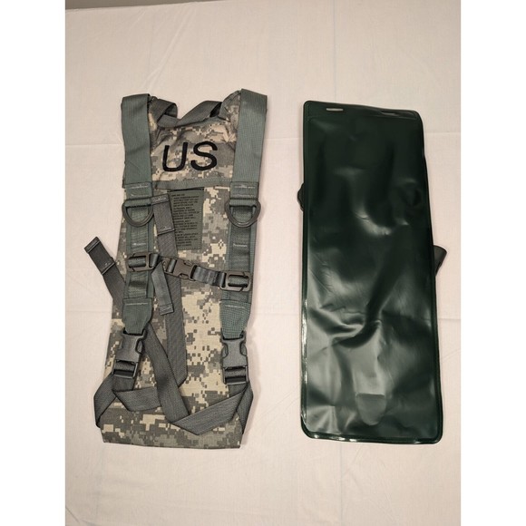 Combo 3-Day Assault Pack w/ Hydration System 3L with Bladder - USGI Army UCP ACU - Picture 14 of 14
